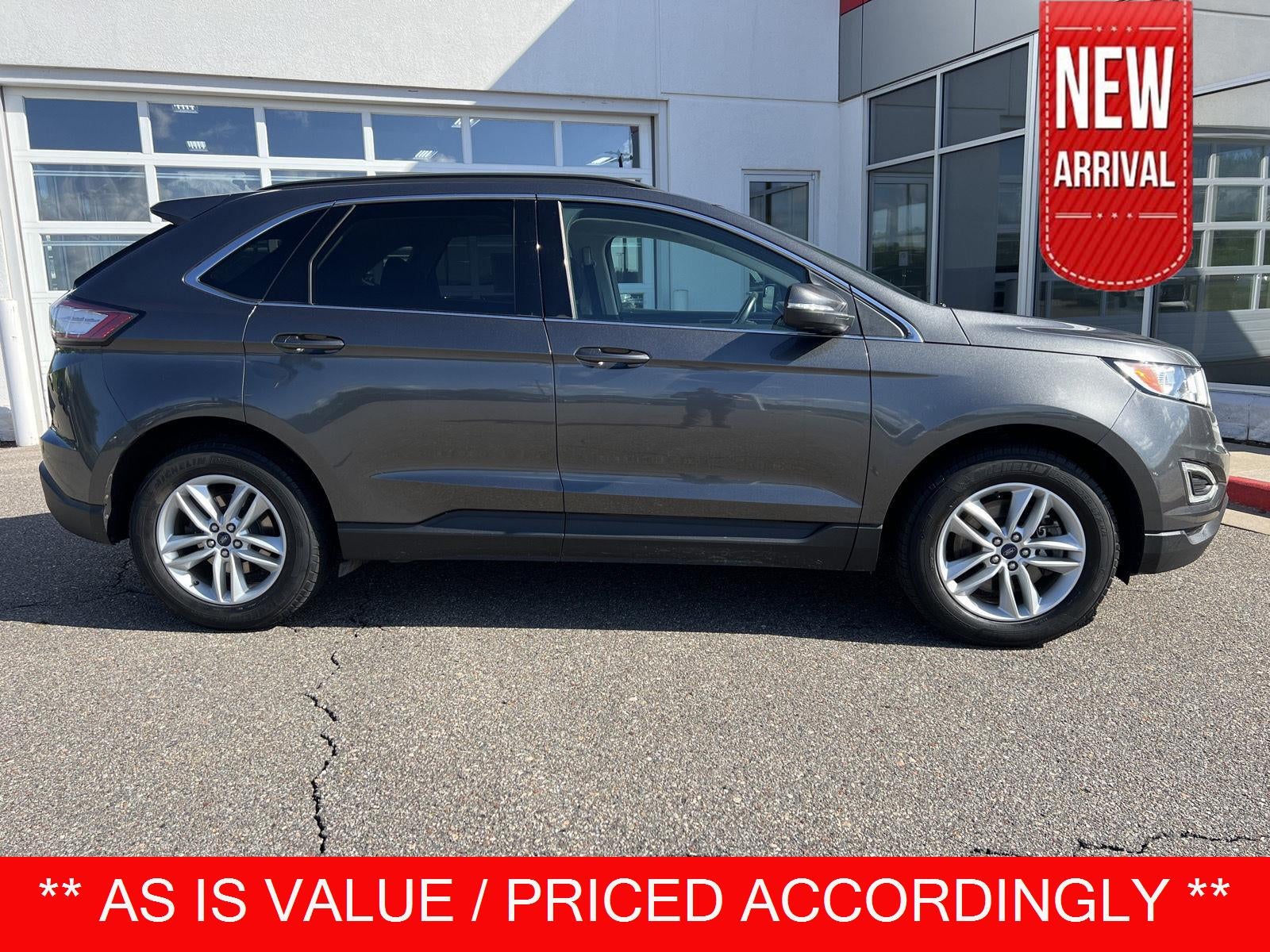 2015 Ford Edge SEL in Gray — front three-quarter view